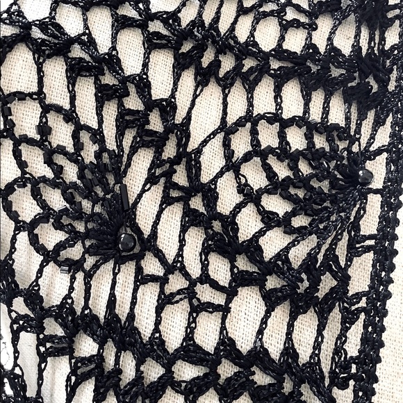 Beautiful beaded Hip/Shoulder wrap - Picture 12 of 14